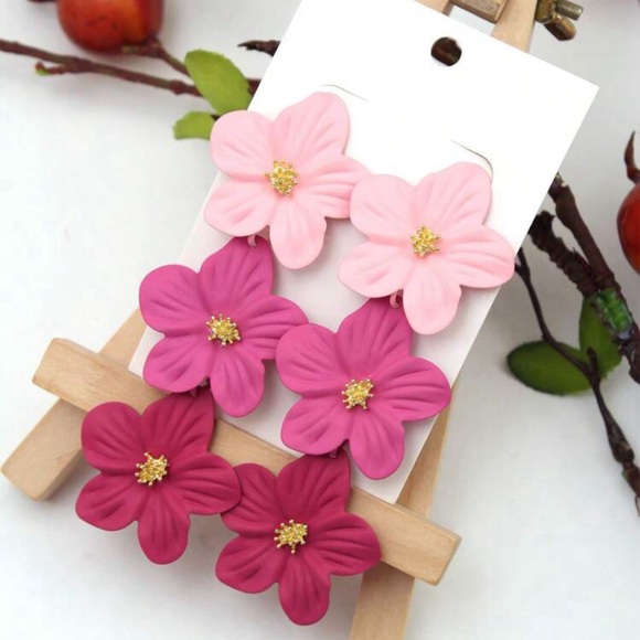 Flower Pendant Earrings - Picture 4 of 7